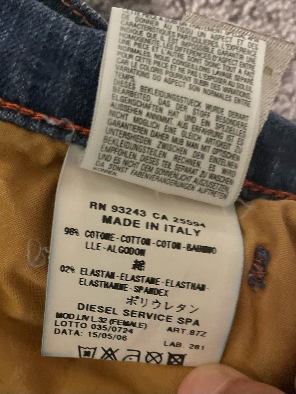 Vintage Diesel LIV Jeans Made in Italy Y2K Low Rise Slim Straight Women's 30x32 - Picture 9 of 9